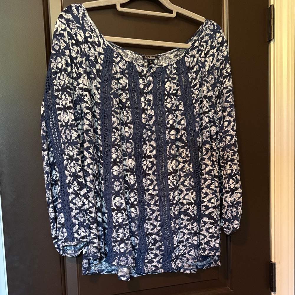 Lucky Brand M Blue and White Floral Blouse with Crochet vertical detailing